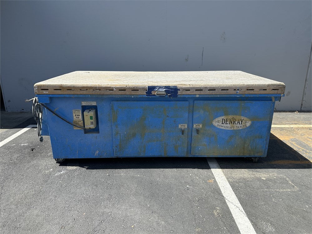 Denray "9600" Downdraft Table