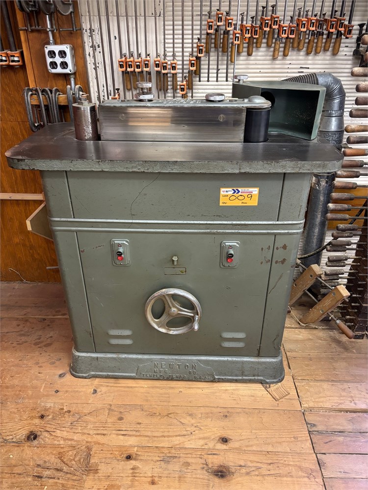 Newton "E-18" Universal Sander