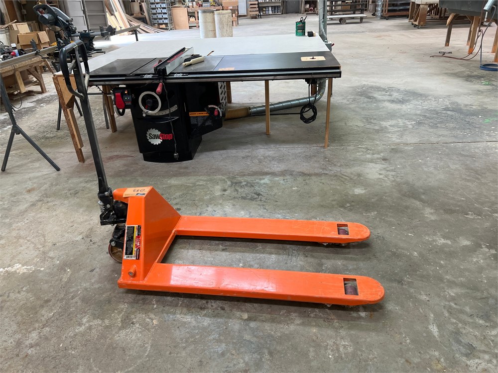 Haulmaster "39939" Pallet Jack