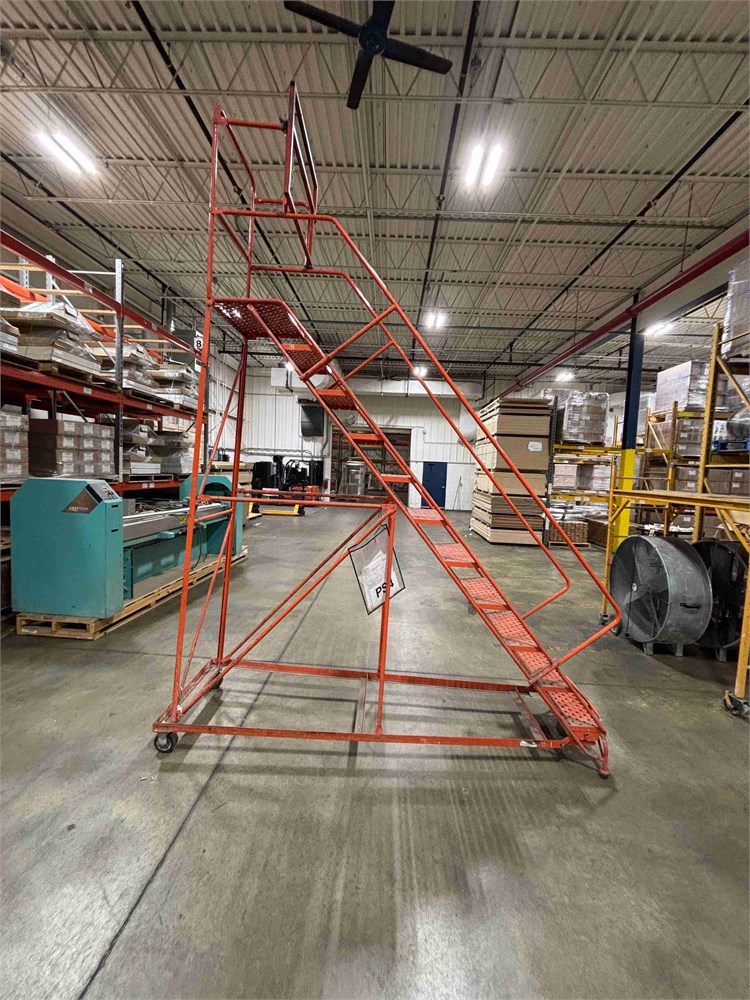 Louisville Rolling Step Ladder