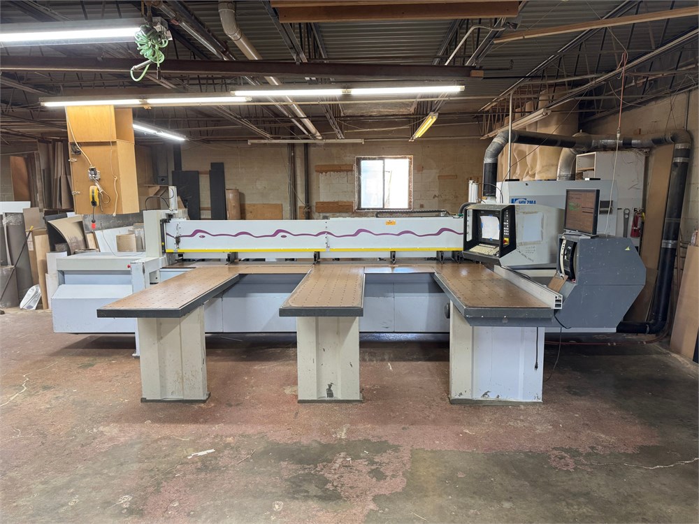 Holzma "HPP81/38-CAD" Beam Saw - Front Load