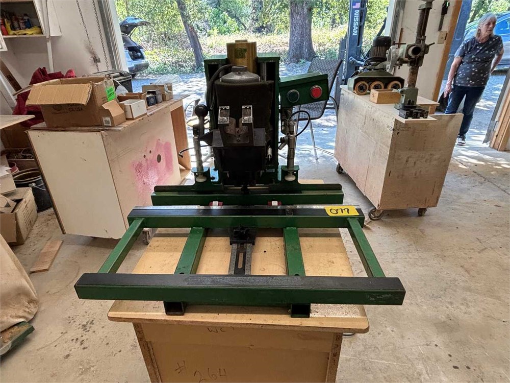 Grass Hinge Borer