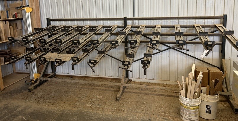 Clamp Rack & (19) Clamps - Durham, ON