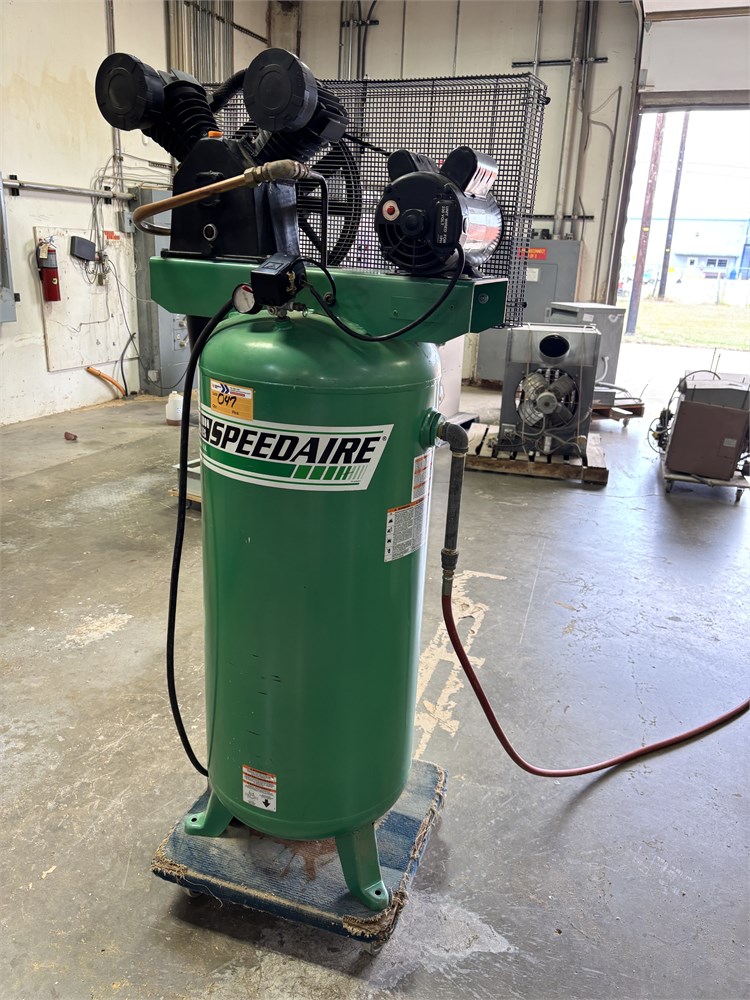 Speedaire "4YN52" Air Compressor