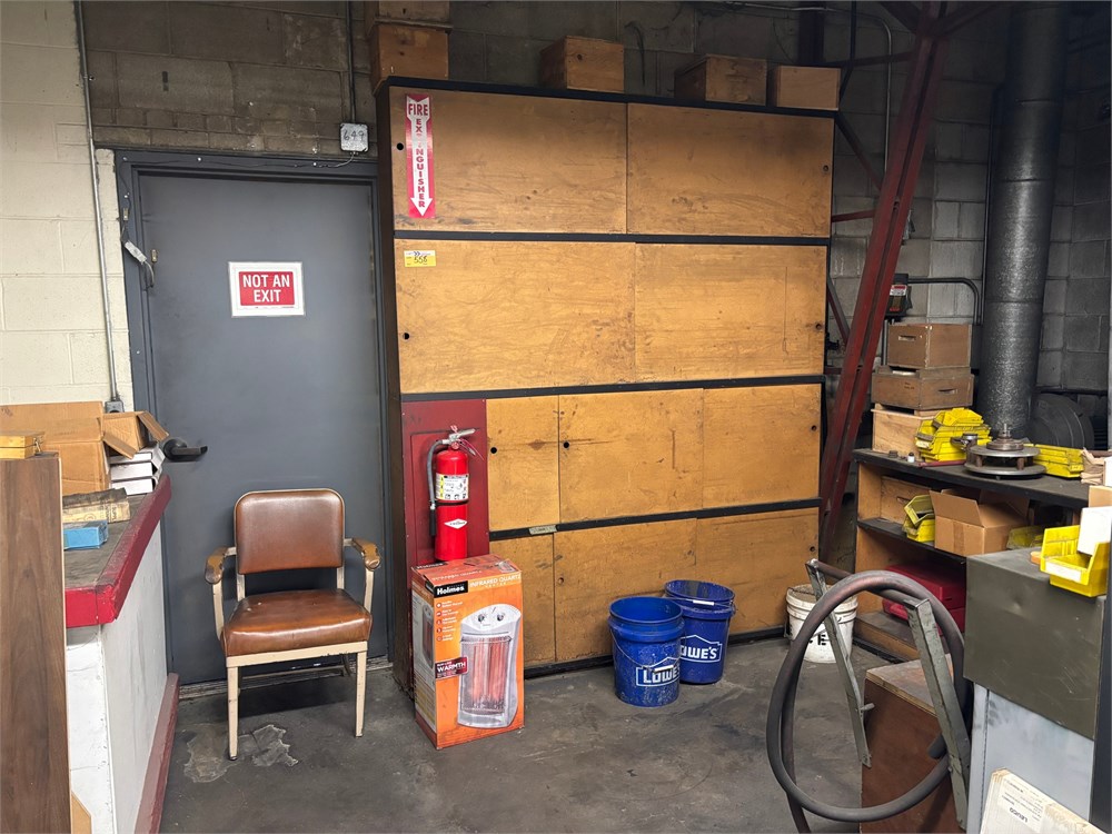 Contents of area as pictured