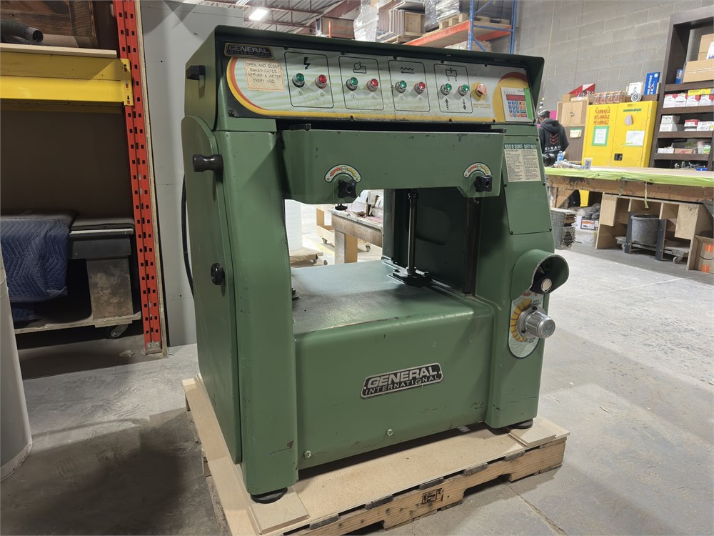 General International "30-420HCM3" Planer  - Mississauga, ON