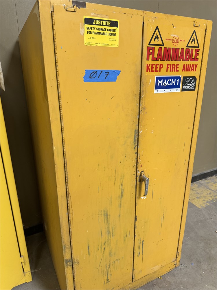 FLAMABLE CABINET