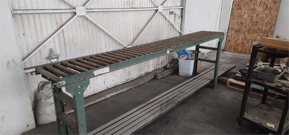 10’ long Gravity Roller Conveyor