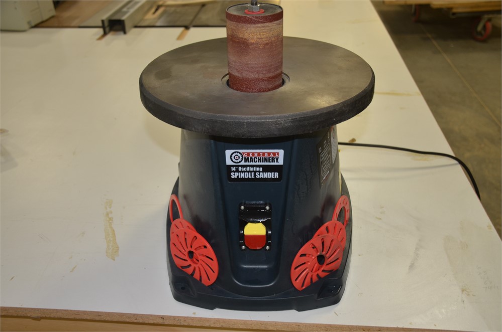 Central Machinery 14" Oscillating spindle sander