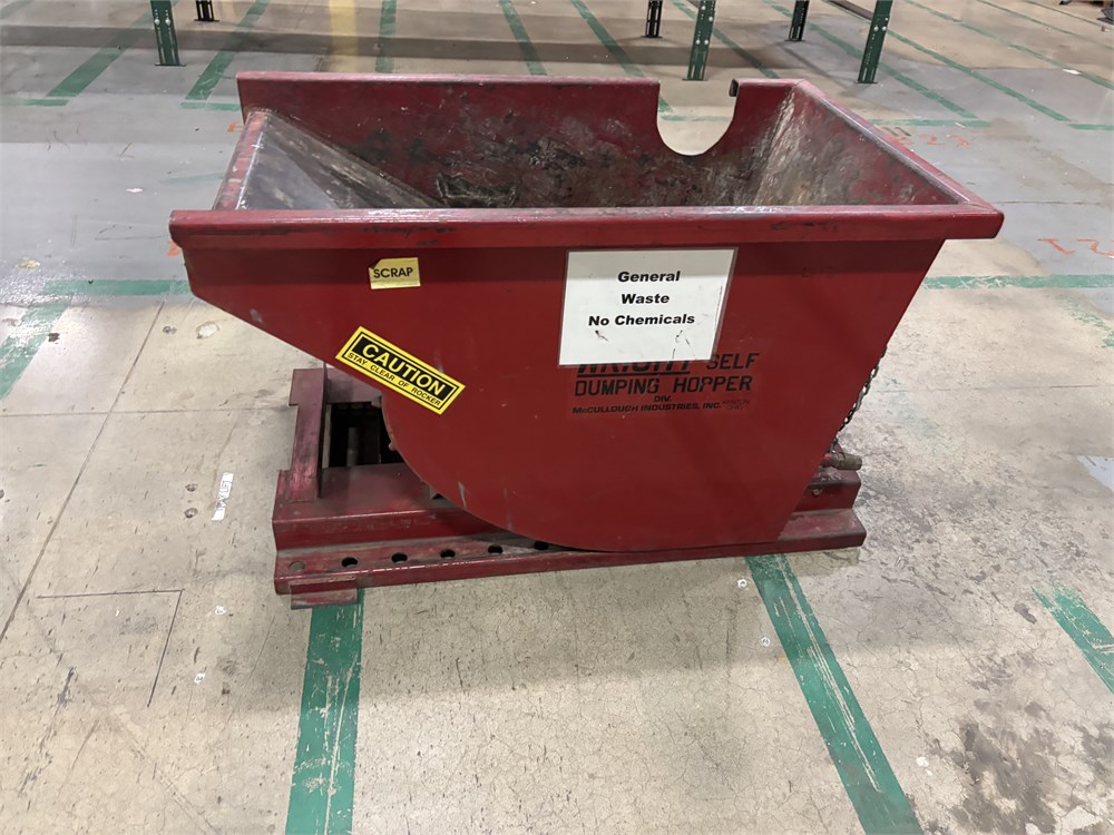 Self-Dumping Hopper