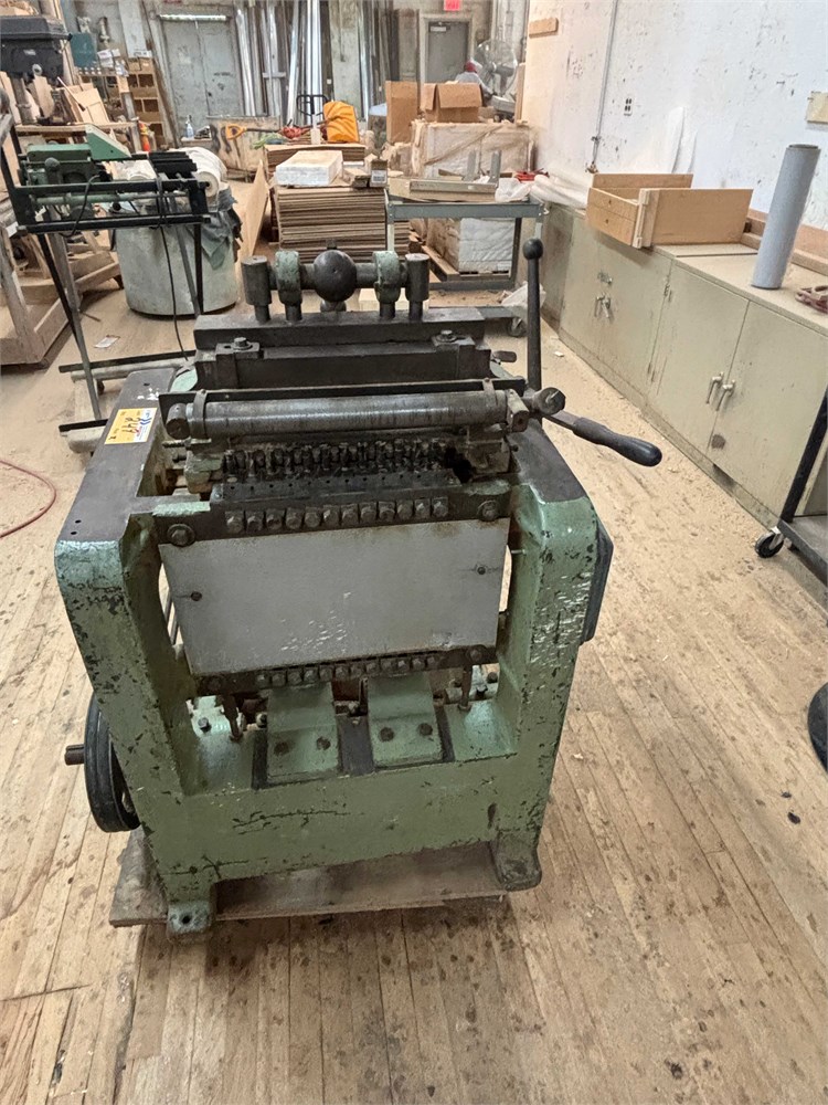 Alexander Dodds Dovetailer Machine