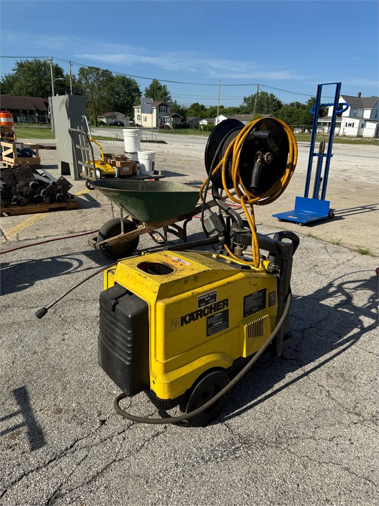 Karcher Pressure washer as pictured