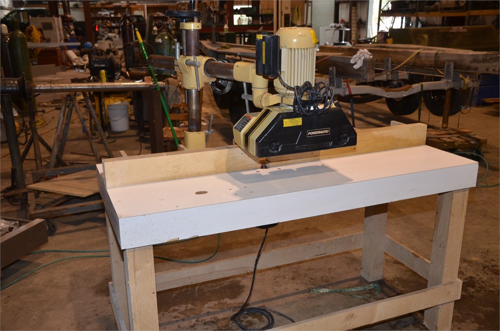 Porter Cable router table with Powermatic powerfeed.