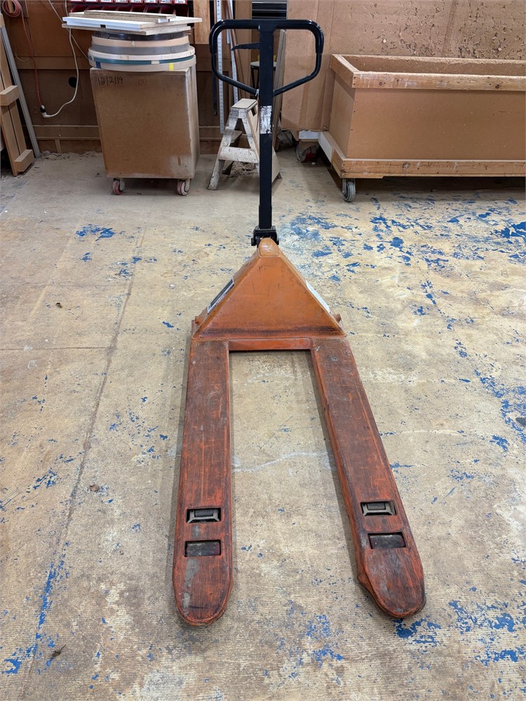 Haul Master 2.5 Ton Pallet Jack