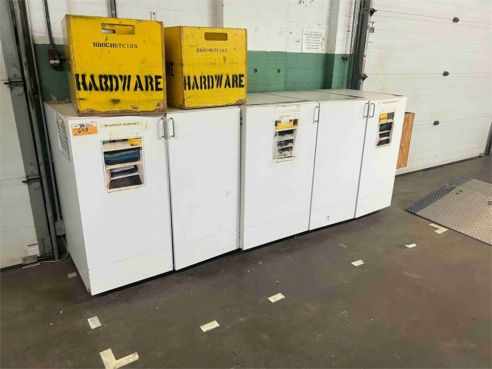 Moving Blankets & Straps