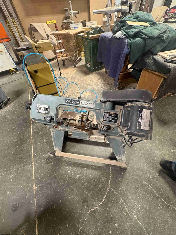Delta 4" x 6" Horizontal Band Saw