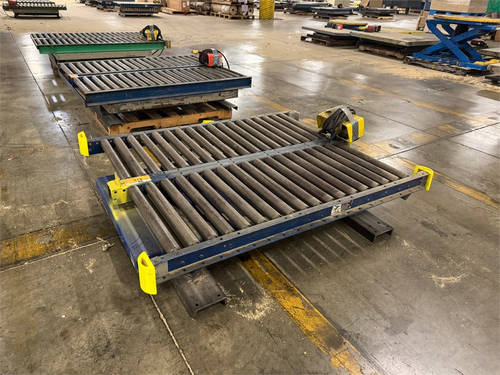 Lift Table with Conveyor