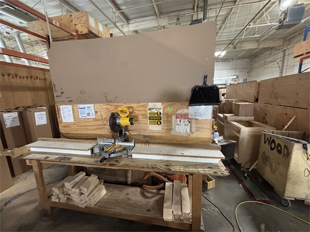 DeWalt "DWS713" Miter Saw