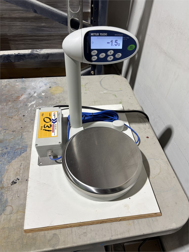 Mettler-Toledo "BBA242" Paint Scale