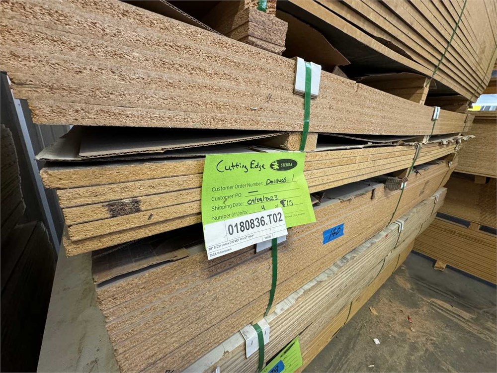 Laminated Particleboard Panels