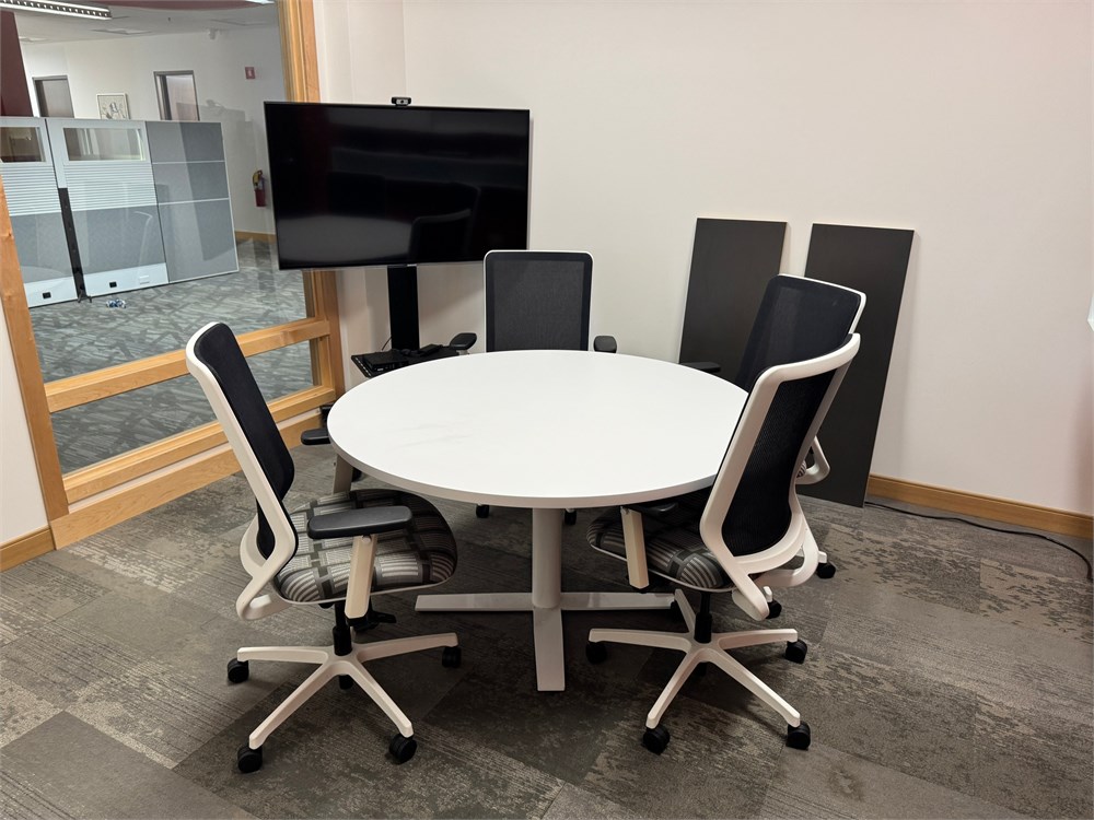 Contents of Room - As Pictured