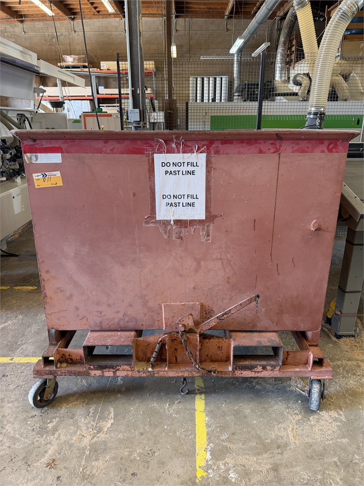 Self-Dumping Hopper