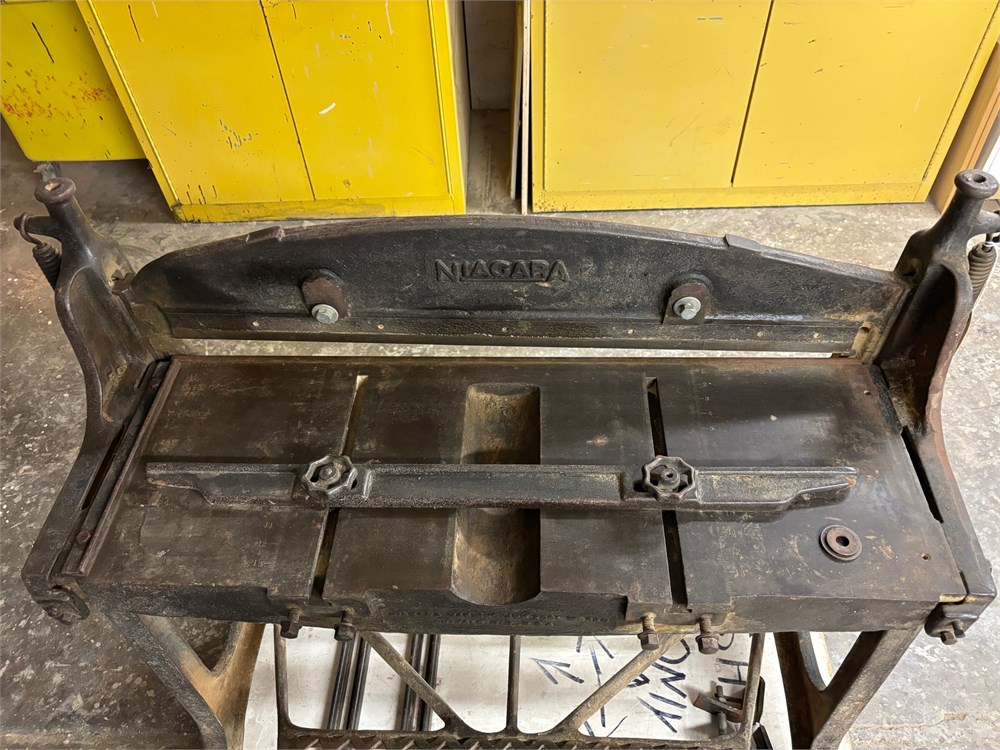 Niagra Metal Shear as pictured
