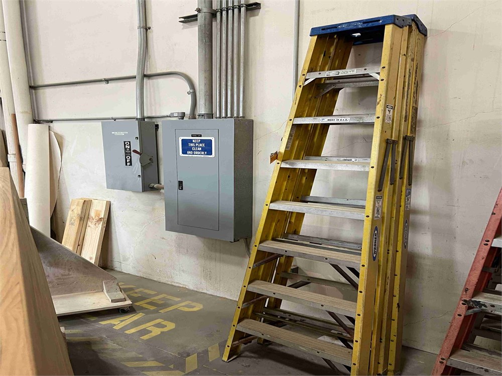 (2) 8 Foot Ladders