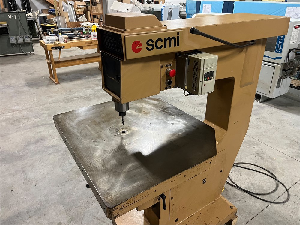 SCMI "R8" Inverted Pin Router
