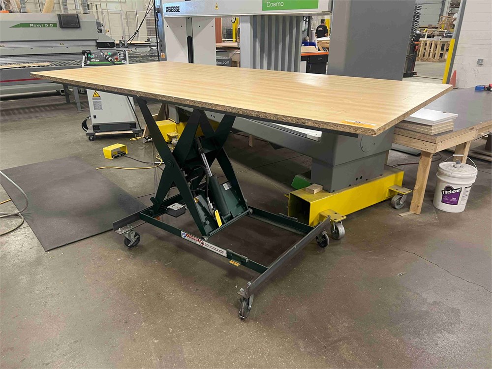 Southworth "LL2.0-32.5" Scissor Lift Table