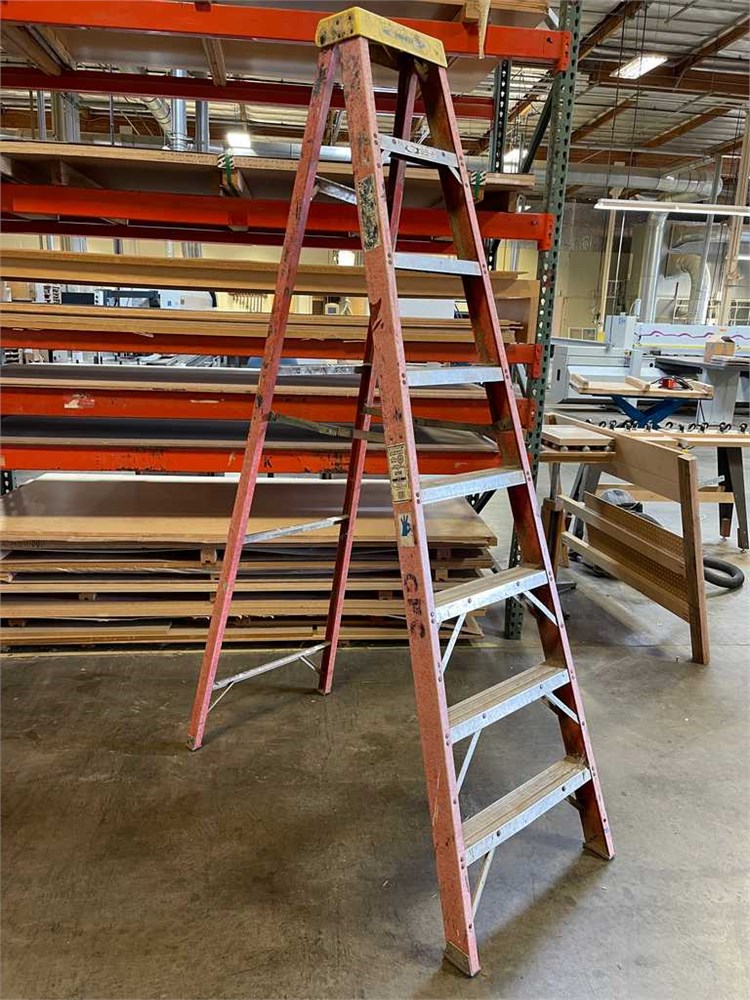 Werner 8' Step Ladder