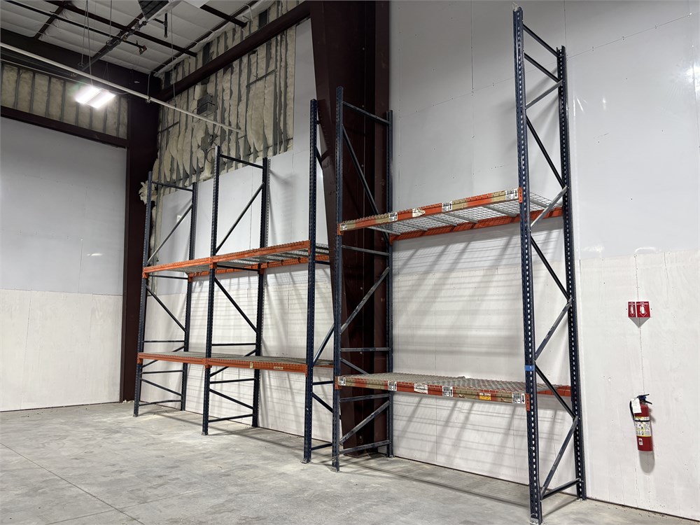 Lot of Pallet Racking - (3) Sections