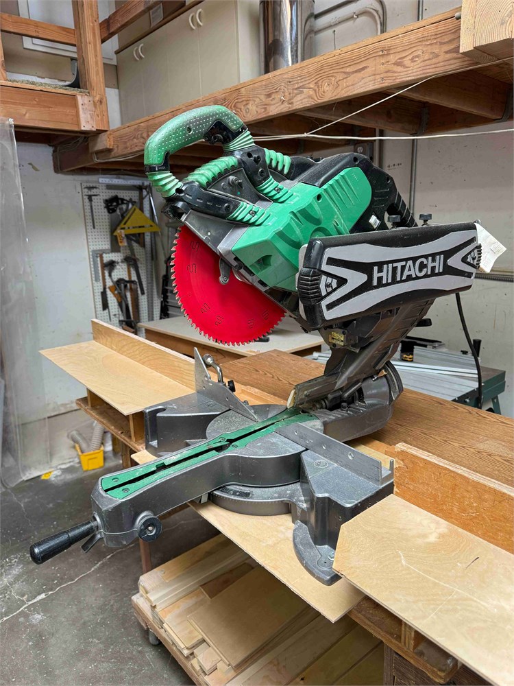 Hitachi "C 12RSH" 12" Slide Compound Miter Saw