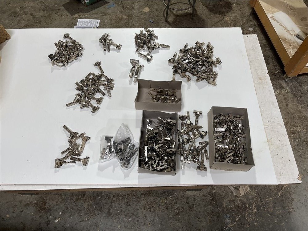 Lot Hinges/Hardware