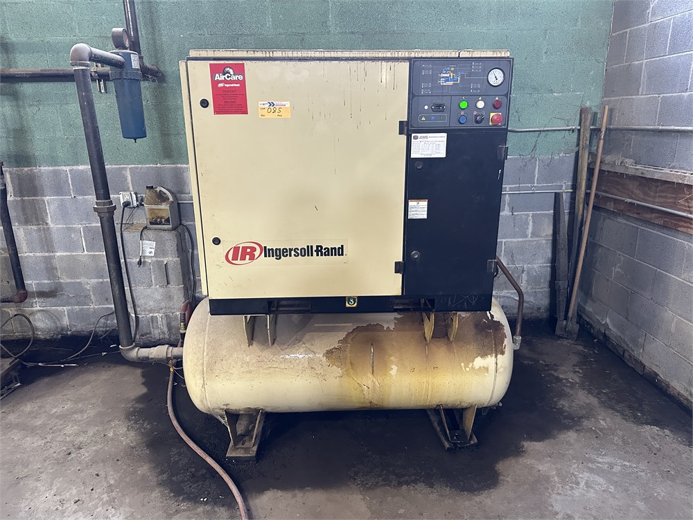 Ingersoll Rand "SSR UP6-30-125" Air Compressor