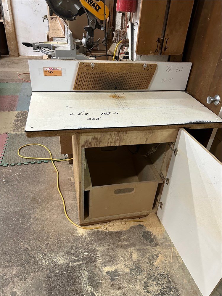 Router Table with 1.5HP Porta Cable Router