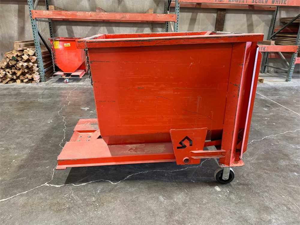 Lacey-Harmer "100" Self Dumping Hopper
