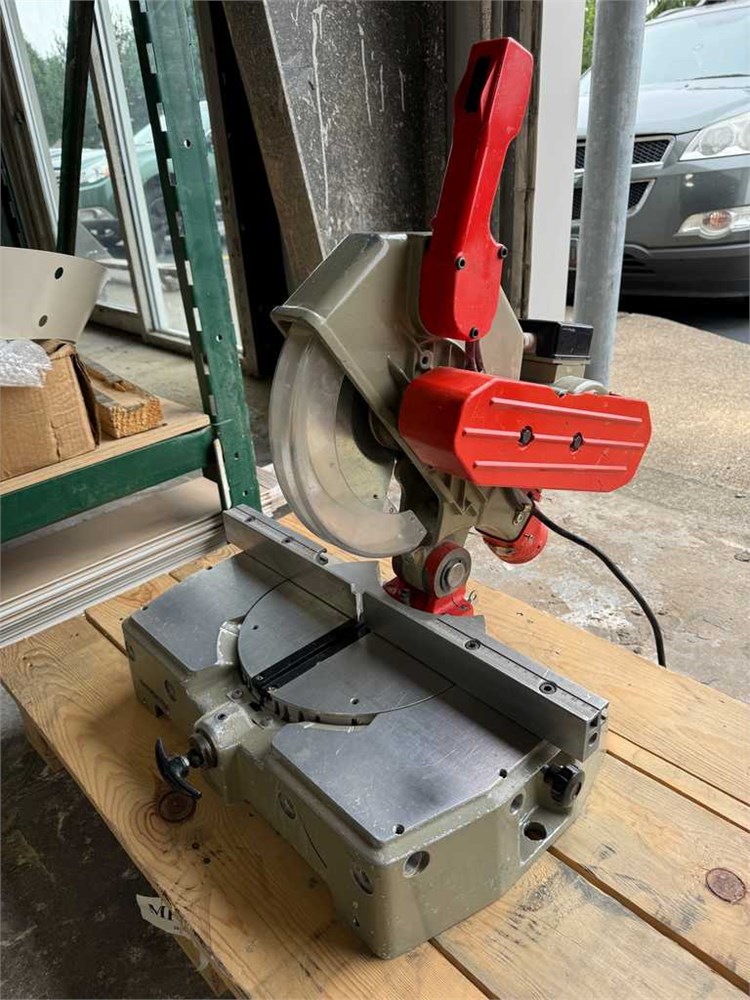 Omga Chop Saw