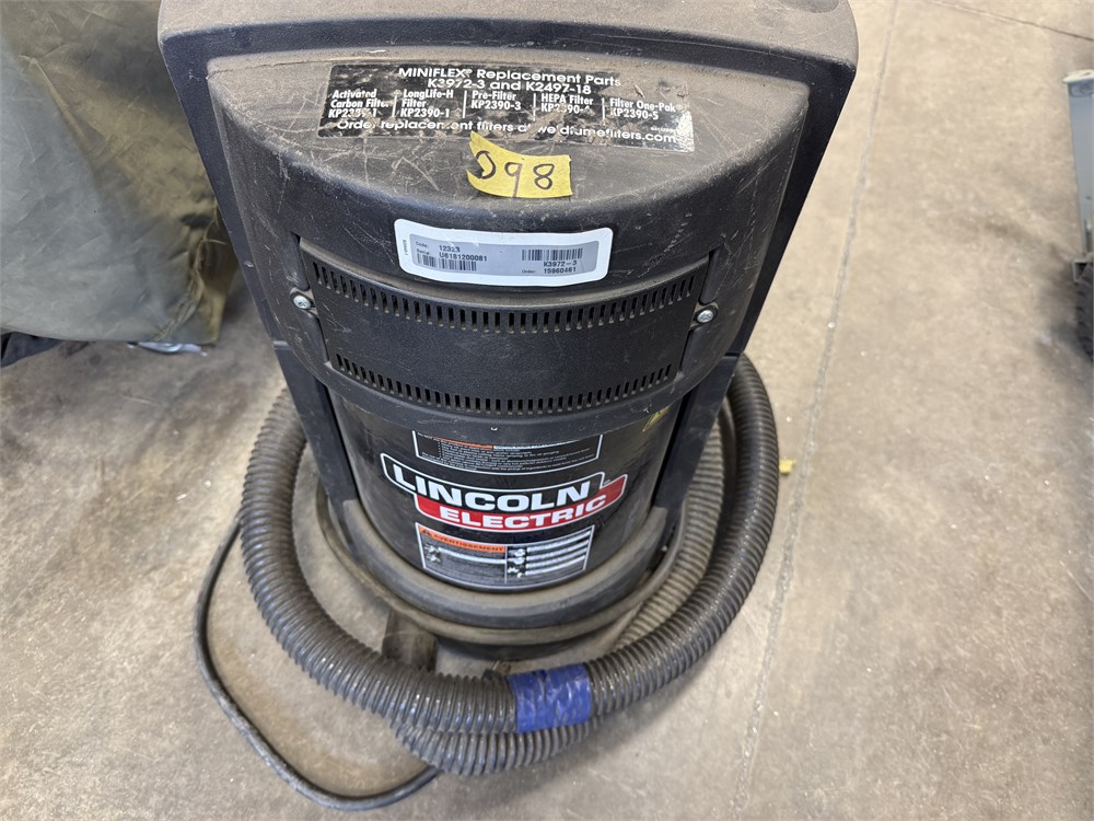 Lincoln Electric "Miniflex" Shop Vacuum