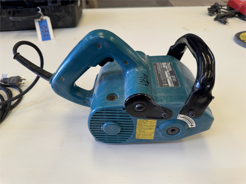 Makita Corded Wheel Sander