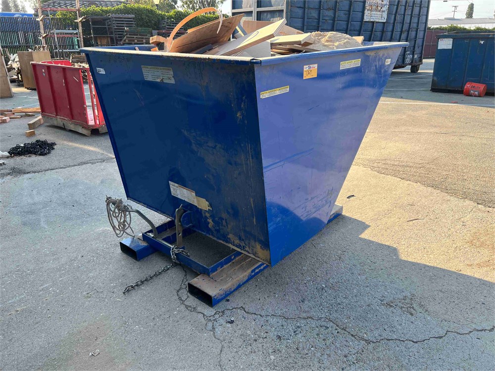 Uline "D-200-LD" Self Dumping Hopper