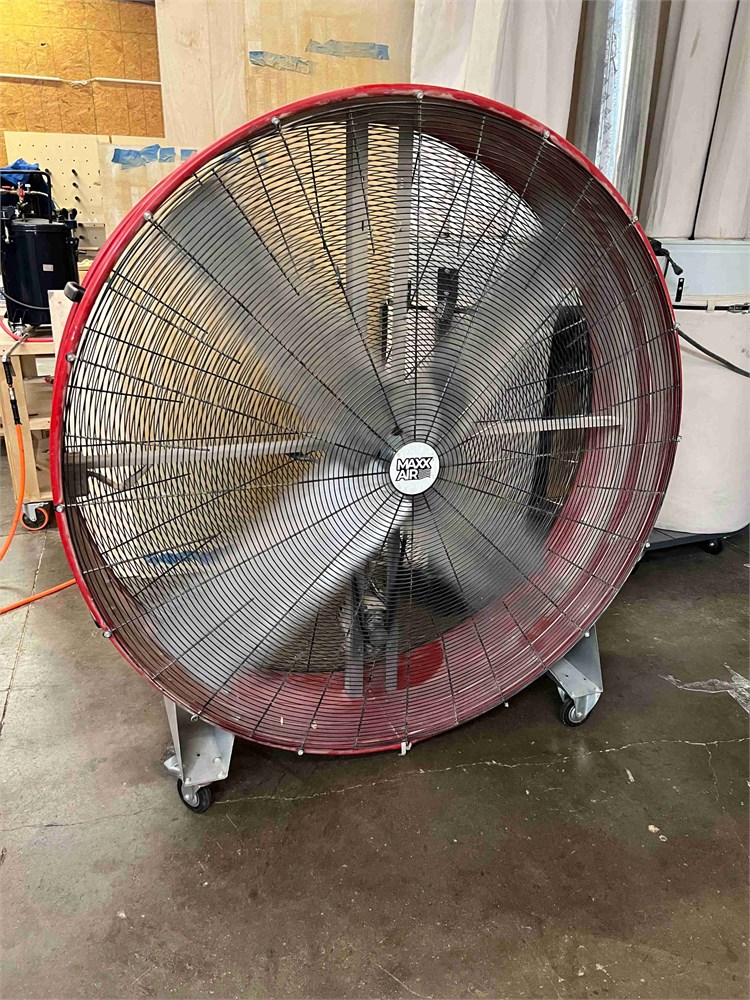 Max Air 60" Floor Fan