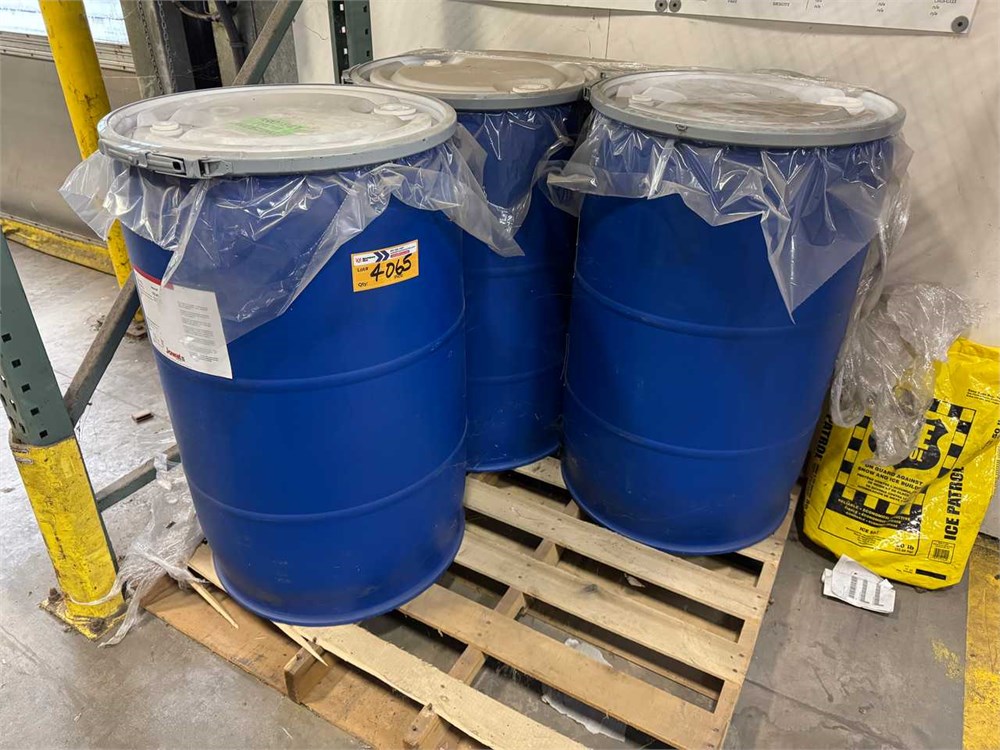 Pallet of Jowat Glue, 3 Drums