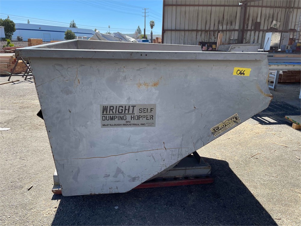 Wright Self-Dumping Hopper