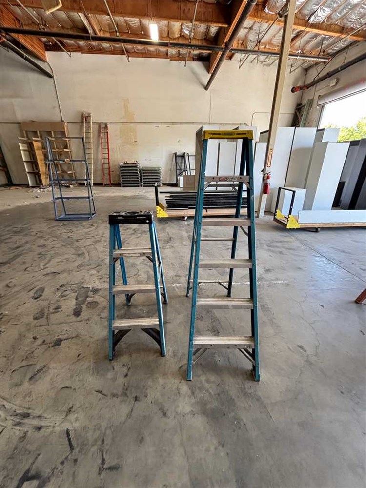 (2) Ladders