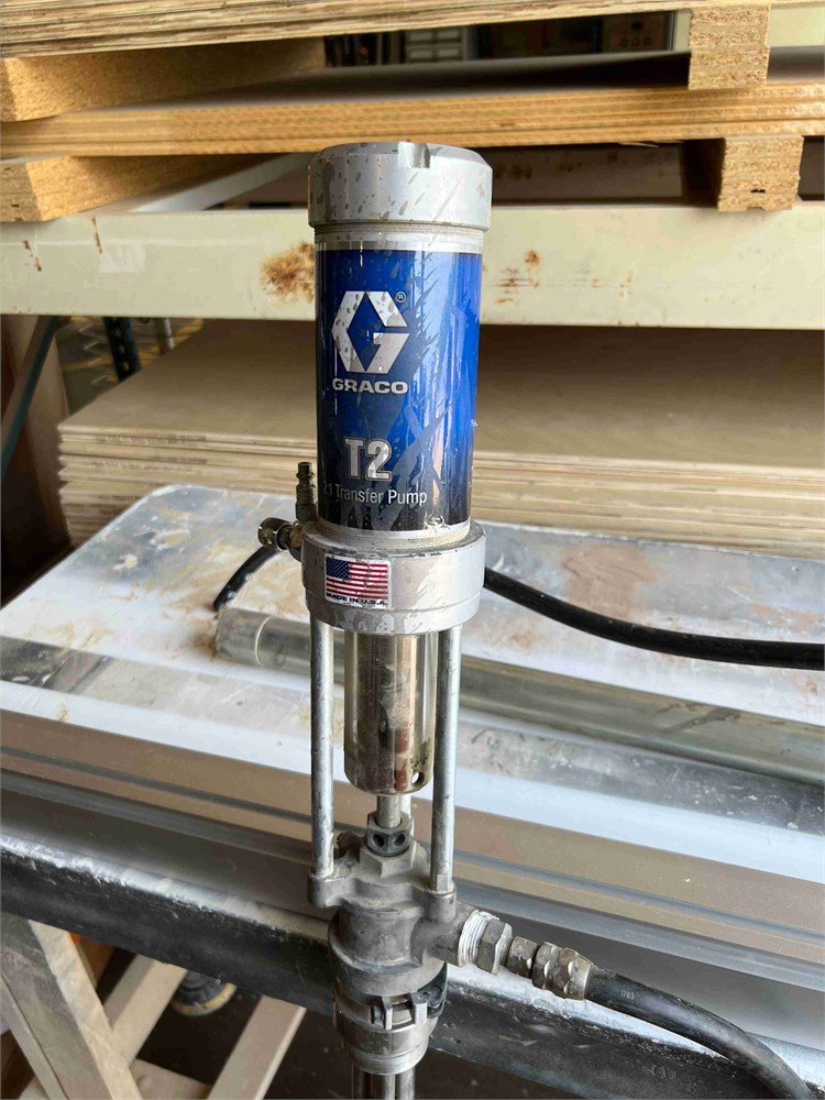 Graco "T2" Air-Operated  5 GPM Piston Transfer Pump