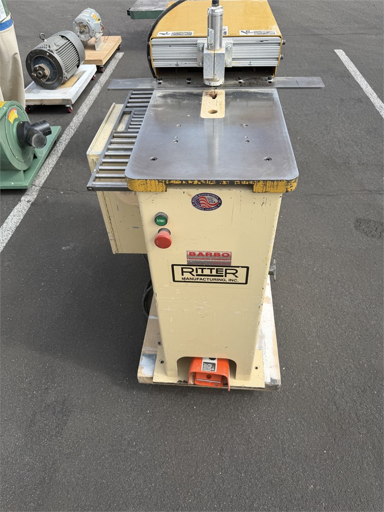 Ritter " R202T " Spindle Pocket Boring Machine