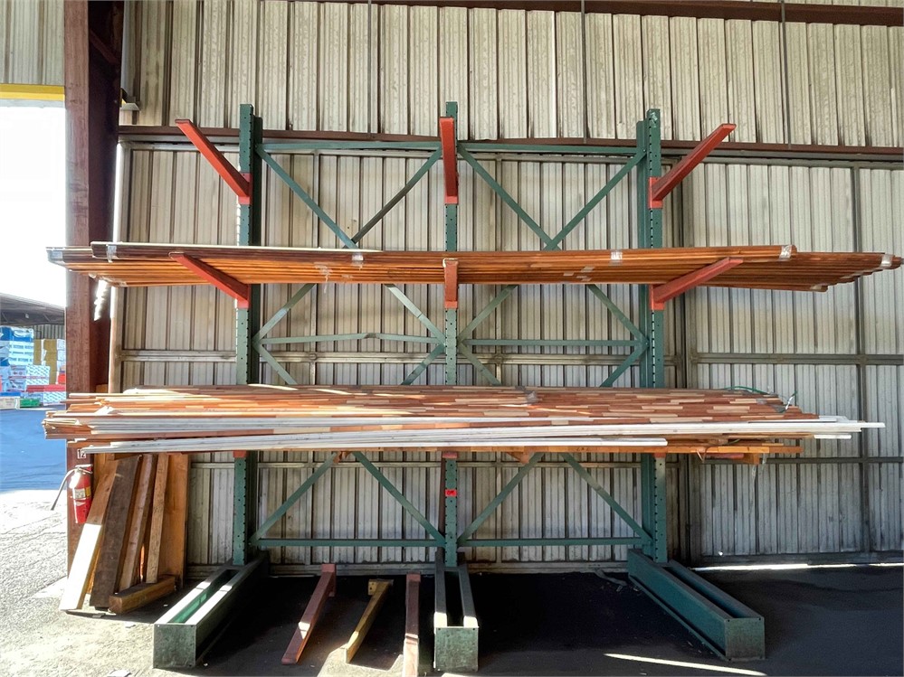 Single-Sided Cantilever Rack
