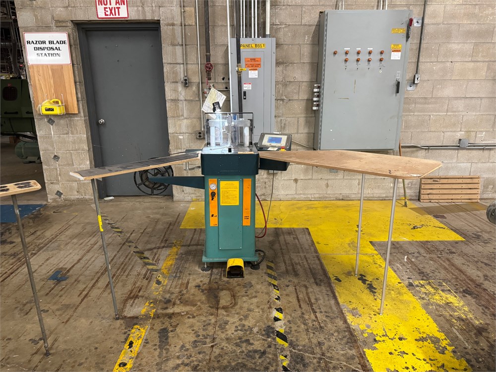Brevetti "AUT 2000" Under Pinning V-Nailer