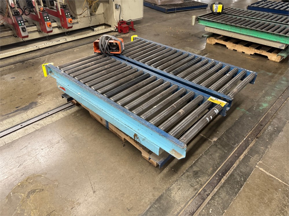 Lift Table with Conveyor